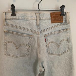 Levi's Wedgie Fit Women's Ankle Jeans